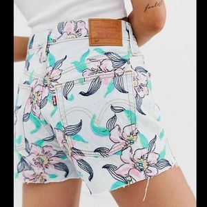 Levi’s Floral Embroidered Shorts